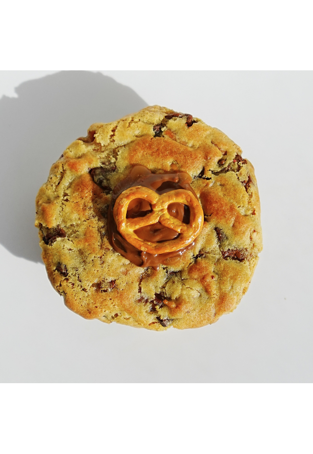 Caramel Milk Chocolate & Pretzel